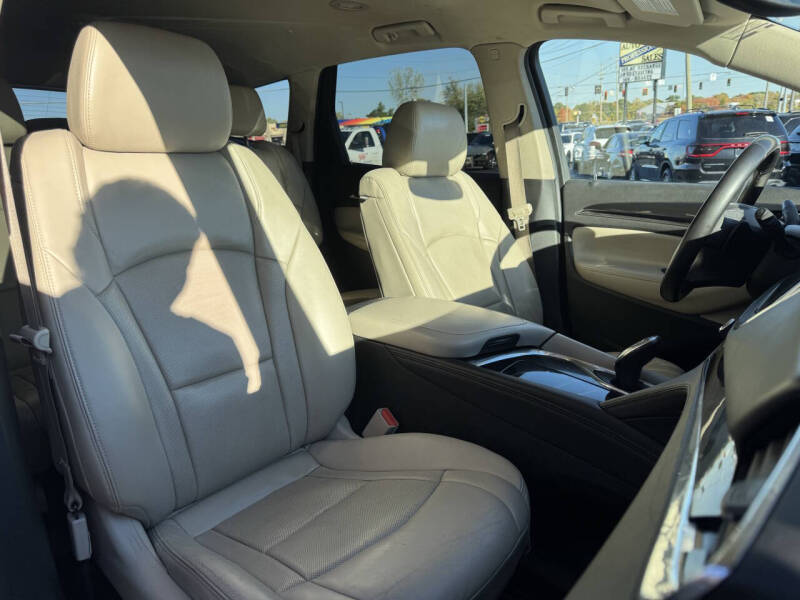 2018 Buick Enclave Essence