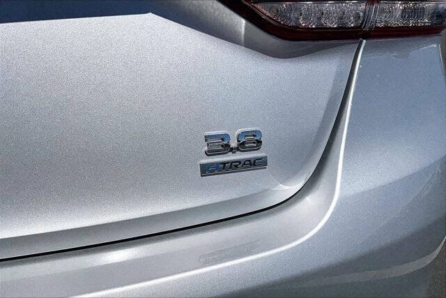 2017 Genesis G80