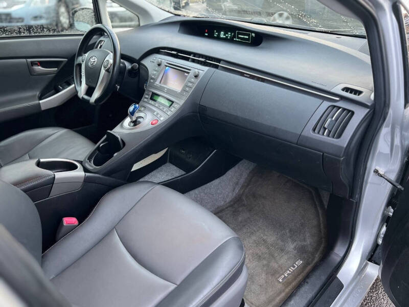 2013 Toyota Prius Five