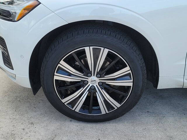 2023 Volvo XC60 B5 Plus Bright Theme