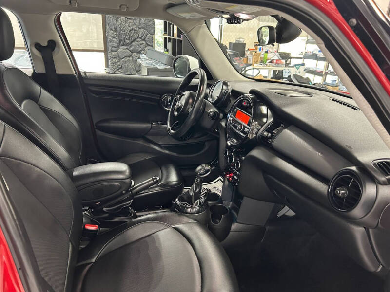 2015 MINI Hardtop 4 Door Cooper