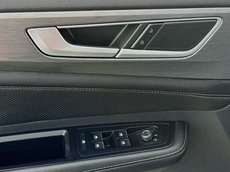 2024 Volkswagen Atlas Cross Sport SE 4Motion