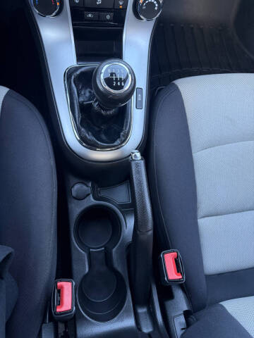 2016 Chevrolet Cruze Limited LS Manual