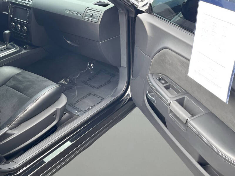 2008 Dodge Challenger SRT8