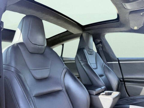 2015 Tesla Model S 70D