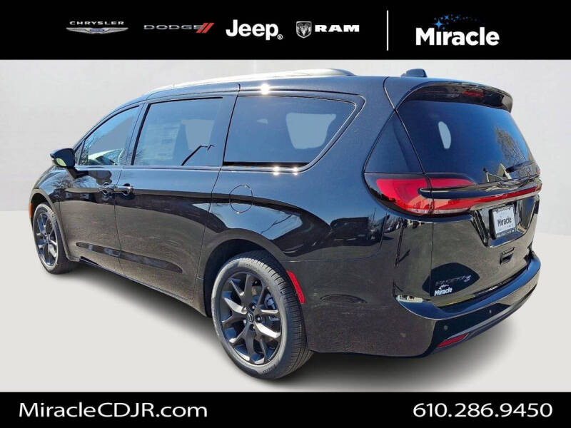 2026 Chrysler Pacifica Limited
