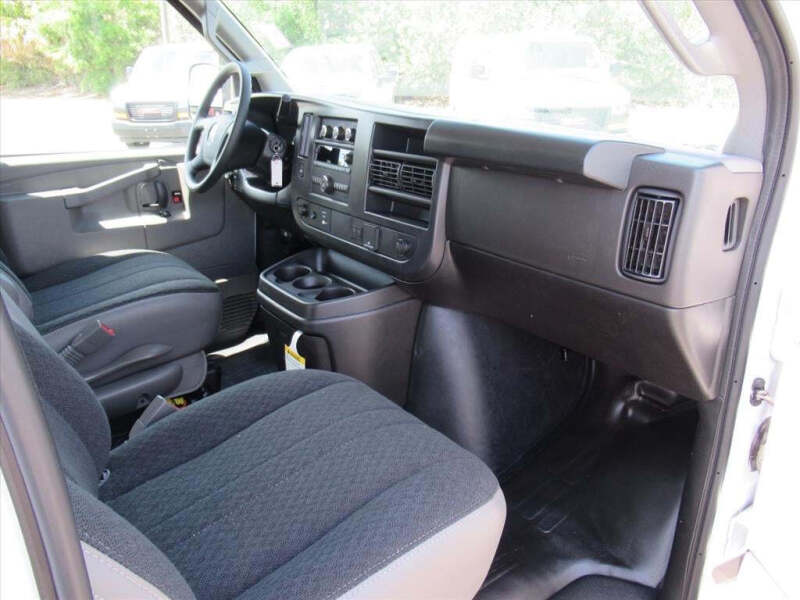 2026 GMC Savana 2500