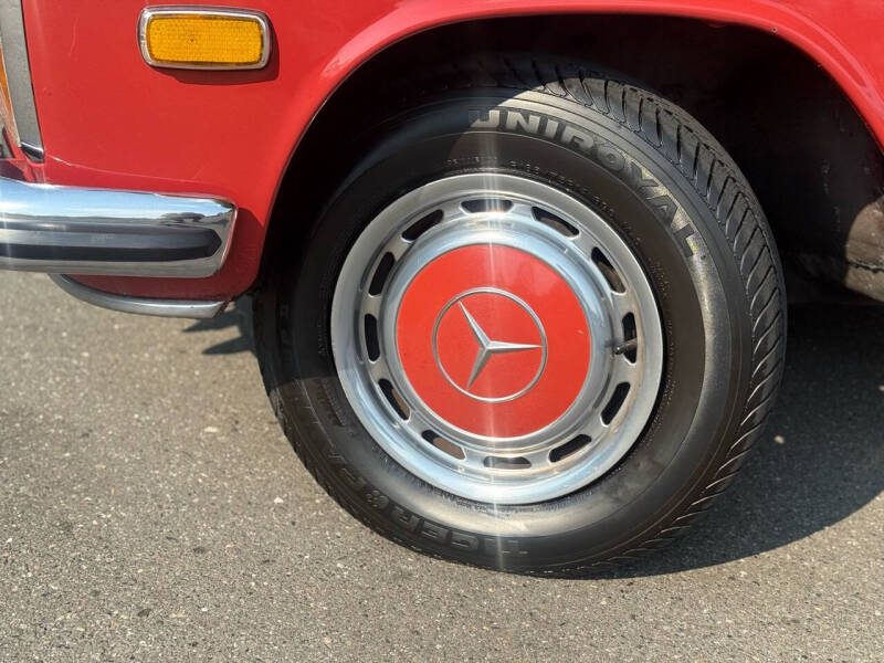 1973 Mercedes-Benz 220