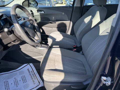 2016 Chevrolet Sonic LT Auto