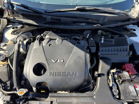2017 Nissan Maxima Platinum