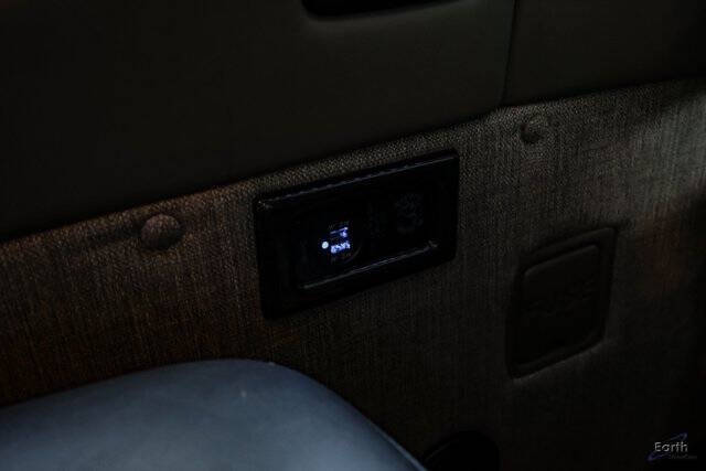 2023 Chevrolet Express 2500