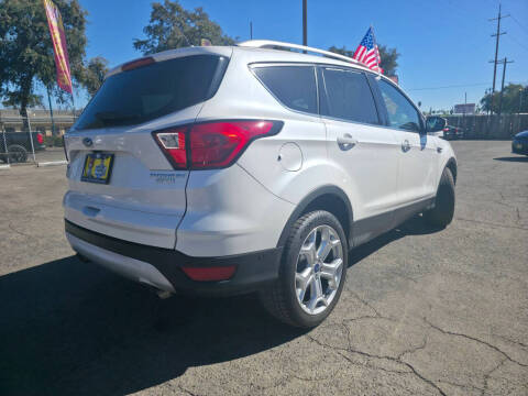 2019 Ford Escape Titanium