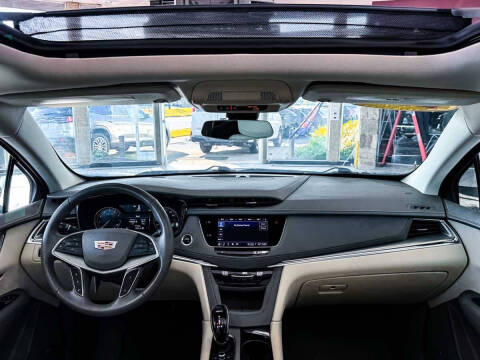 2022 Cadillac XT5 Premium Luxury