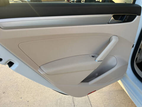 2017 Volkswagen Passat 1.8T S