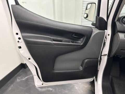 2020 Nissan NV200 SV