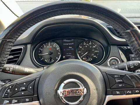 2018 Nissan Rogue Sport SV