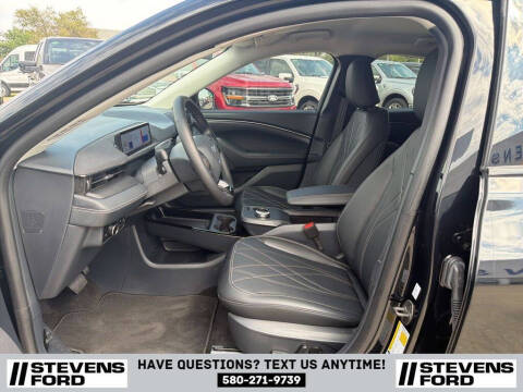 2024 Ford Mustang Mach-E Select