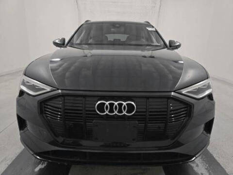 2021 Audi e-tron quattro Premium Plus