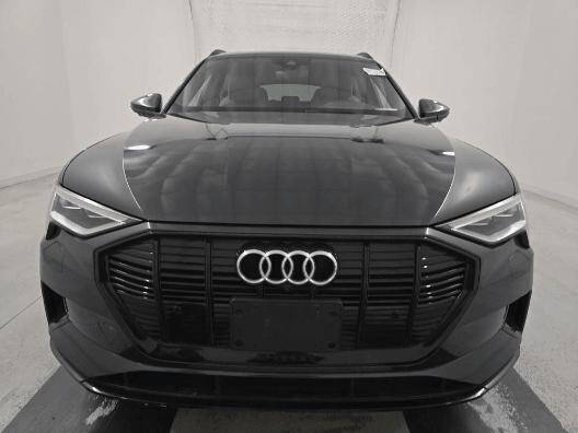 2021 Audi e-tron quattro Premium Plus