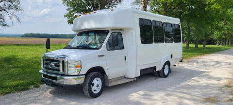 2009 Ford E-450 Shuttle Bus