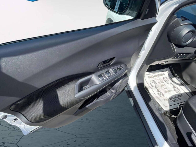 2023 Nissan Kicks S