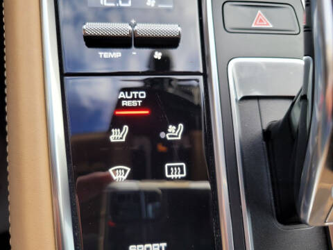 2017 Porsche Panamera Turbo