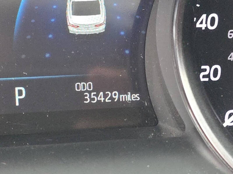 2024 Toyota Camry Hybrid XSE