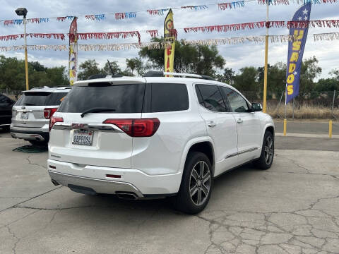 2017 GMC Acadia Denali