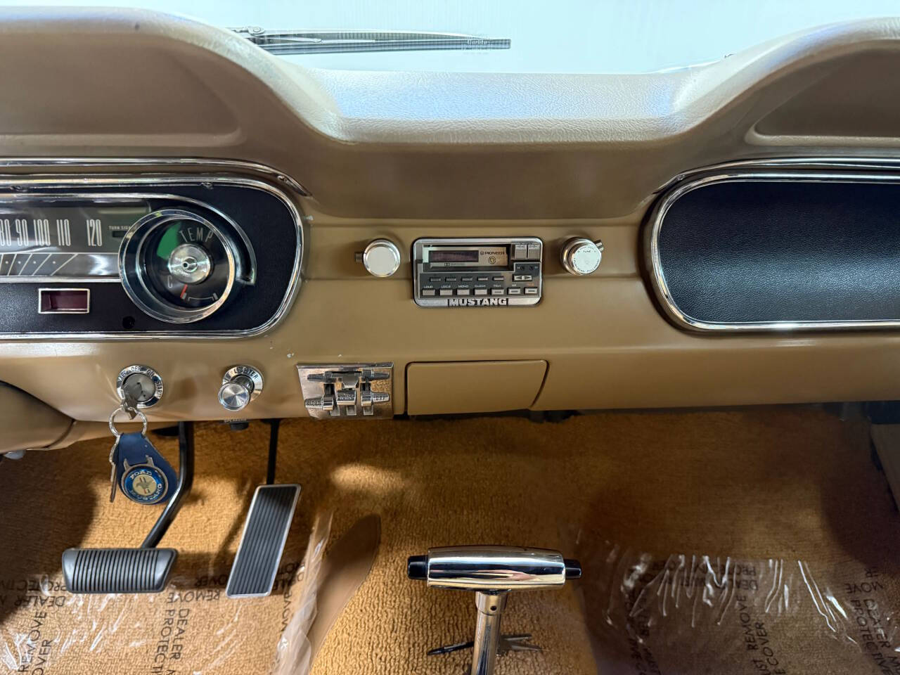 1965 Ford Mustang 36