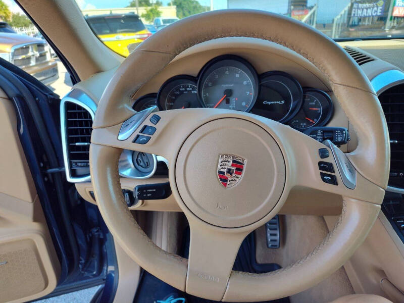 2011 Porsche Cayenne S Hybrid