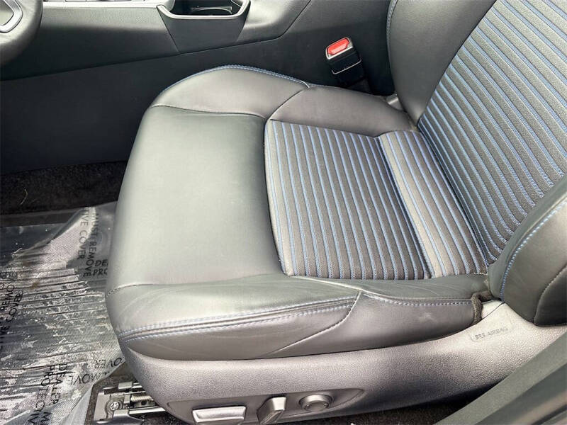 2025 Toyota RAV4 Hybrid XSE