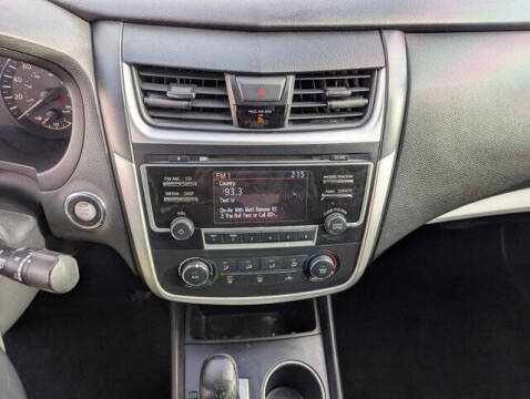 2016 Nissan Altima 2.5 SR