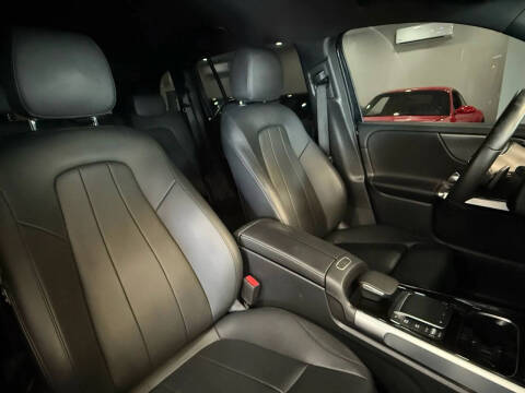 2022 Mercedes-Benz GLB GLB 250