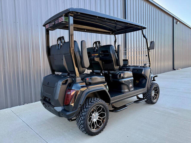 2025 Evolution D5 Maverick 4 Plus for sale at Aledo Golf Carts in Willow Park, TX