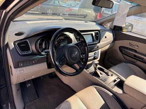 2017 Kia Sedona LX
