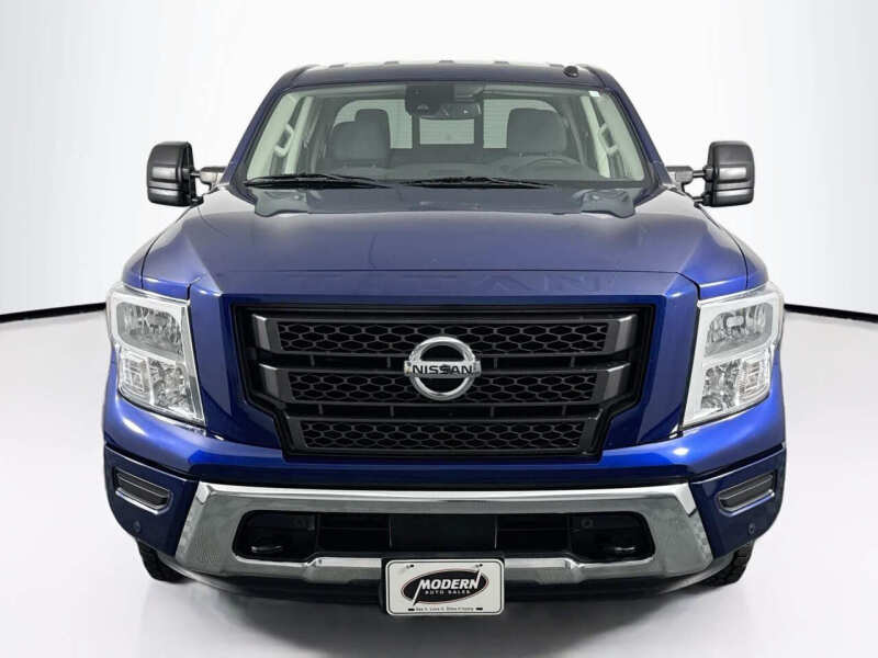 2020 Nissan Titan SV