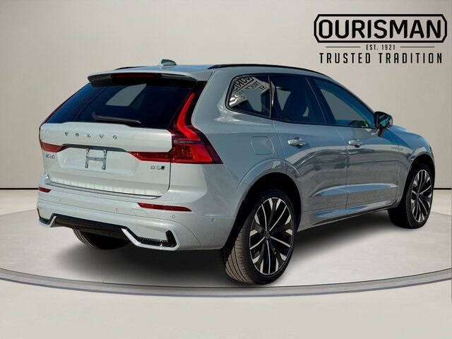 2026 Volvo XC60 B5 Ultra