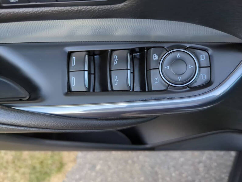 2020 Cadillac XT4 Premium Luxury