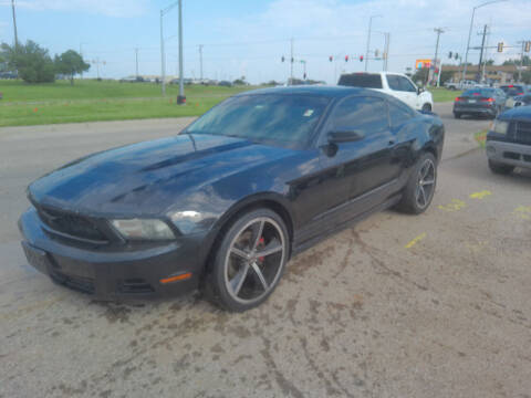 2011 Ford Mustang for sale at BUZZZ MOTORS in Moore OK