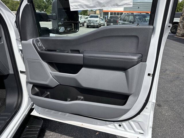 2025 Ford F-350 Super Duty XLT