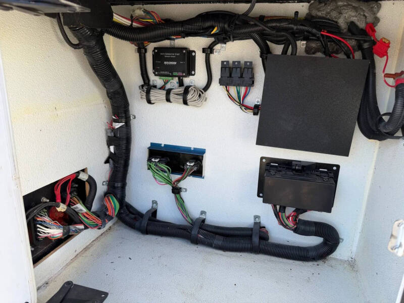 2012 Freightliner XCS Chassis