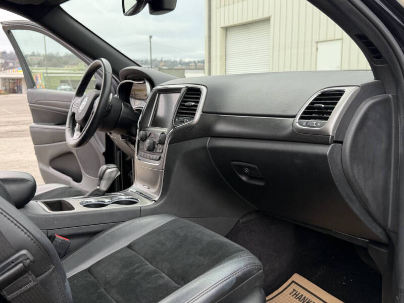 2017 Jeep Grand Cherokee Altitude