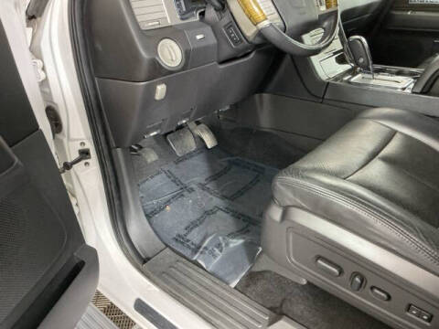 2010 Lincoln Navigator L