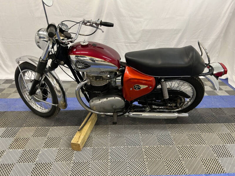 1965 BSA Lightning 650