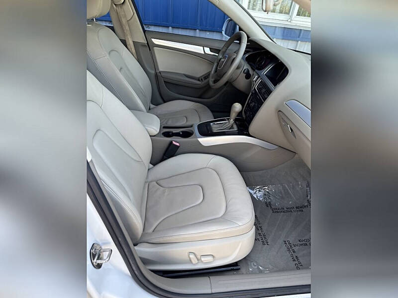2009 Audi A4 2.0T quattro Premium