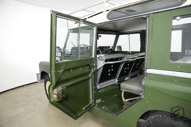 1961 Land Rover Series II 109