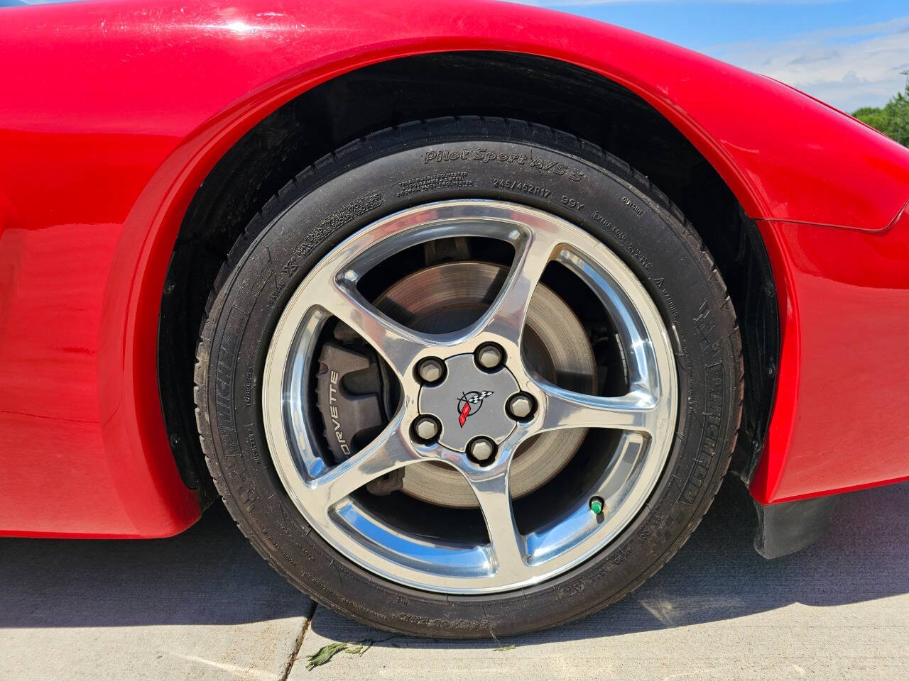 2001 Chevrolet Corvette 24