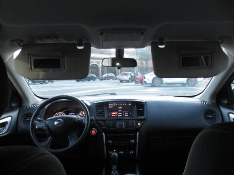 2017 Nissan Pathfinder S