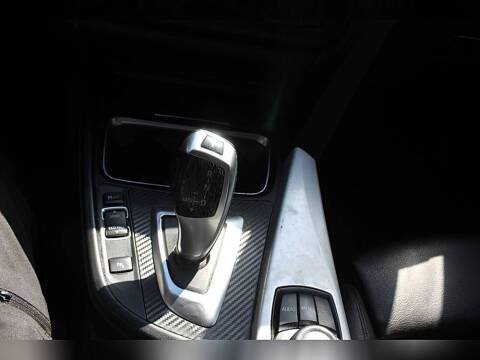 2015 BMW 3 Series 320i