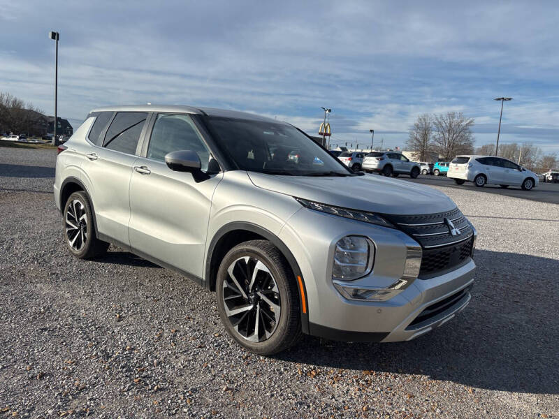 2024 Mitsubishi Outlander SE